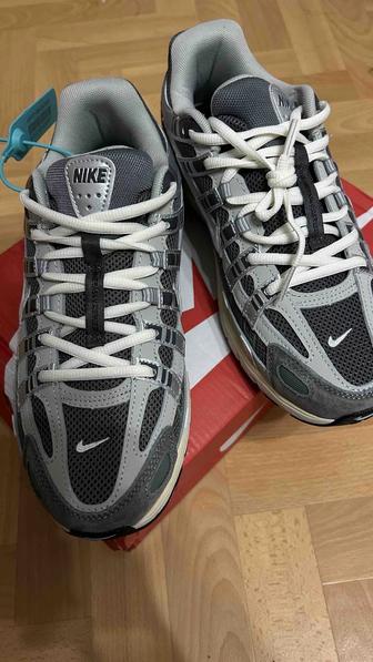 Продам новые кроссовки Nike