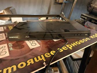 Продаю проигрыватель