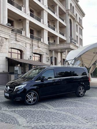 Аренда минивэна бизнес класса с водителем Mercedes V class Viano