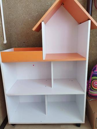 Продам кукольный дом