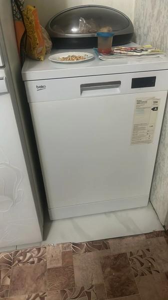 Продам посудомоечную машину