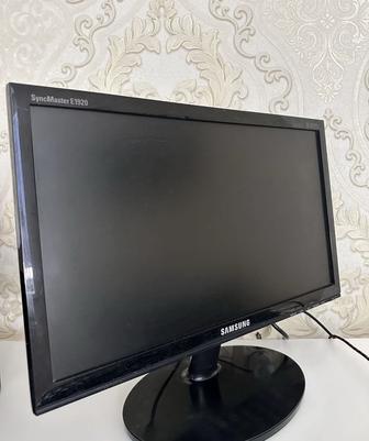 Продам монитор