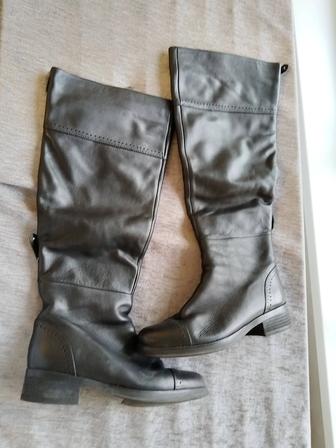 Продам женские зимние турецкие сапоги София