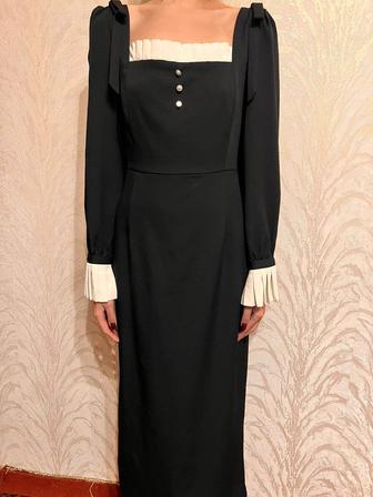 Женское платье