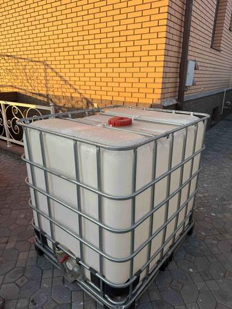Еврокуб 1000 литров Новый Пищевой на металлическом поддоне