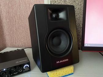 Колонки мониторные M-Audio BX4 (полный комплект)