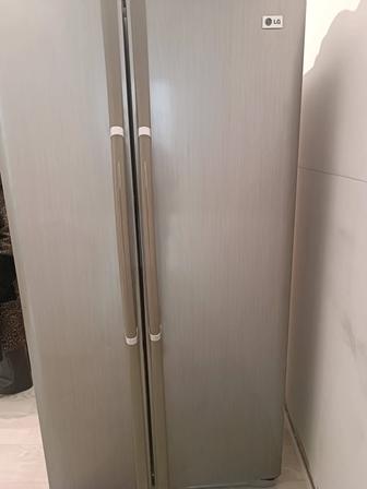 Продам холодильник