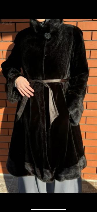 Шуба черная бобер норка
