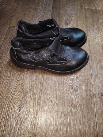 Продам спецобувь