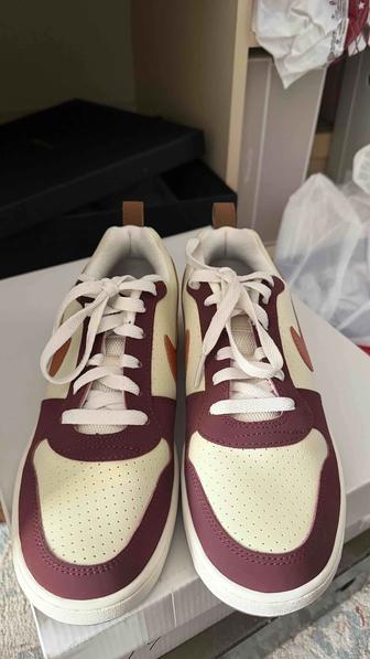 Кроссовки Nike