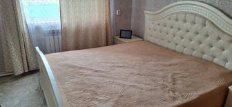 Кровать б/у с матрасом, 180х200