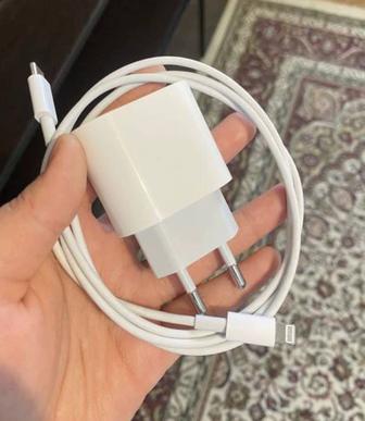 Продам Айфон зарядку оригинал