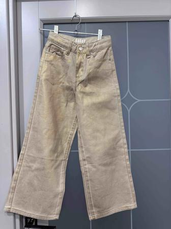 Продам новые джинсы на девочку 6-7лет
