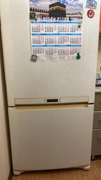 Продам холодильник заправить фреоном надо