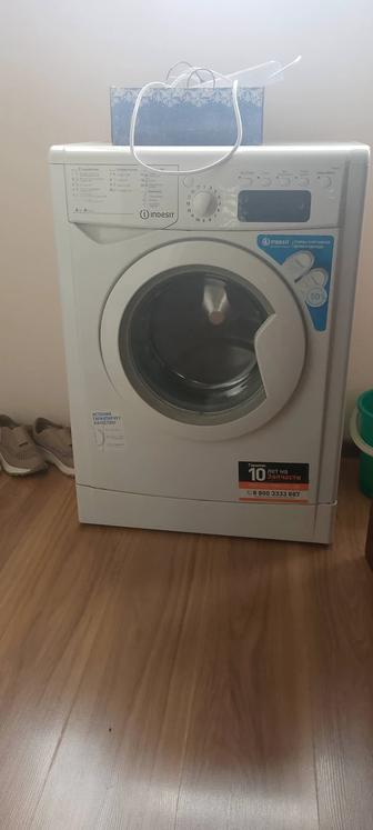 Отдам даром стиральную машину Индесит