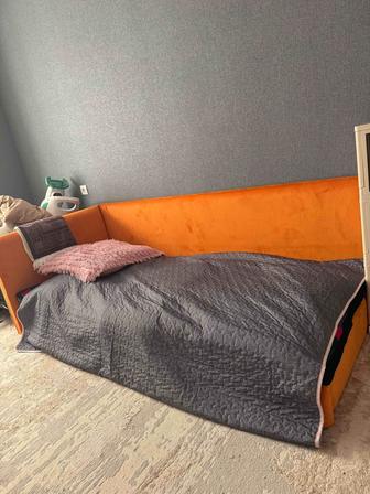 Отдам даром диван