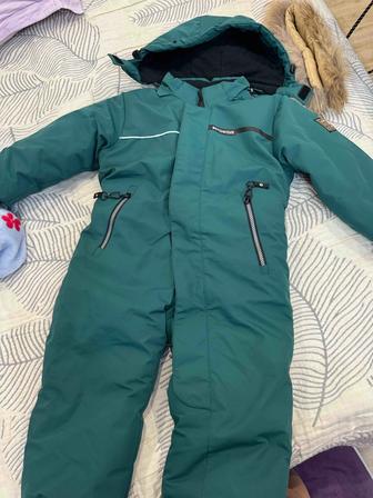 Зимний комбинезон (куртка) для мальчика 104см