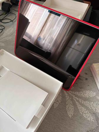 Продаю IPad Air 13 небесно голубой 128 GB M3 WI-FI