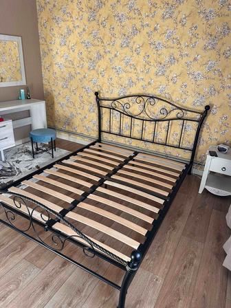 Продам Кровать 160/200