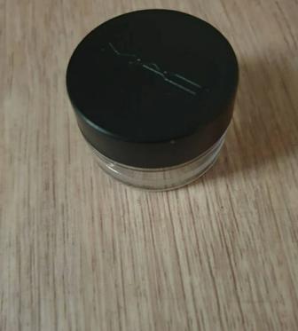 Баночки пластиковые.