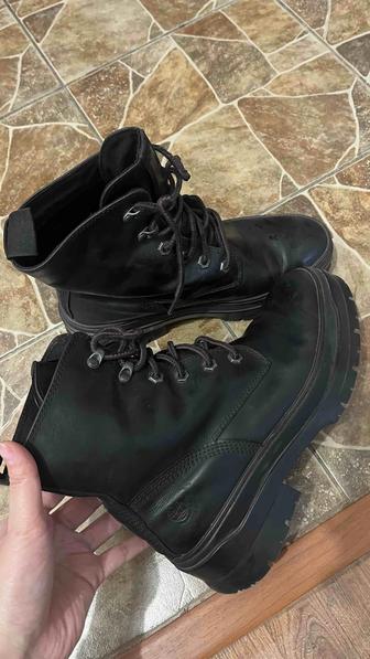 Женские сапоги