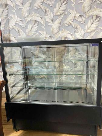 Кондитерский витринный холодильник