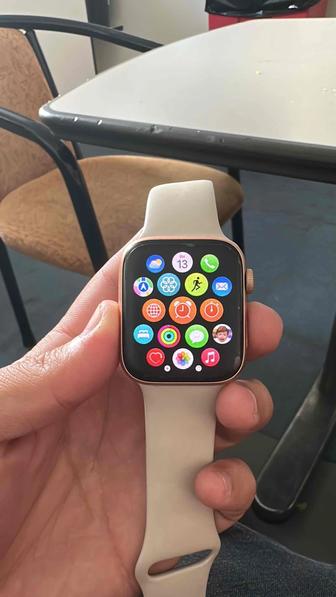 Apple watch  1