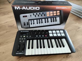 Midi клавиатура M-AUDIO Oxygen 25