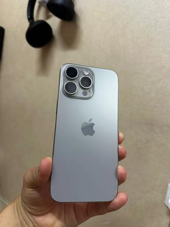 15 про max продают