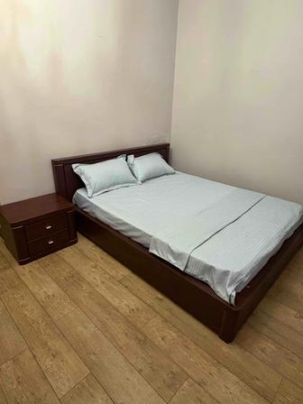 Спальная кровать в комплекте