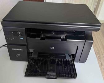 Принтер HP LaserJet M1132 MFP 3 в 1, как новый