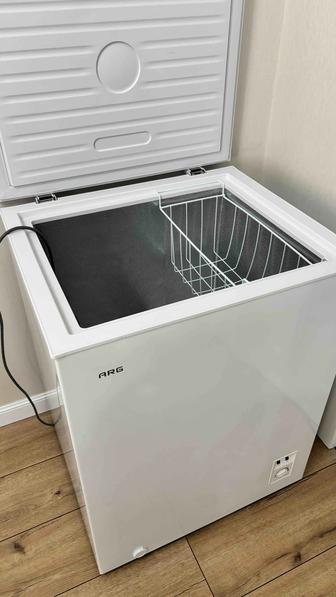 Продам морозильник