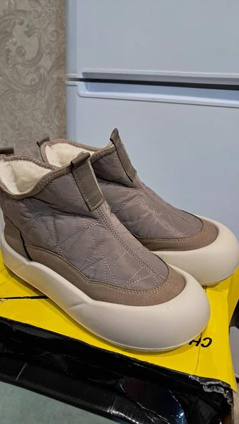 Полуботинки бежевые