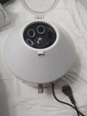 Центрифуга для косметологии или лаборатории