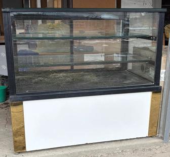 Витринный холодильник