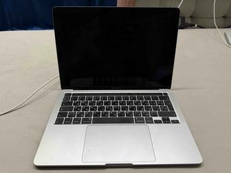 Продам MacBook Pro 13 2020 года