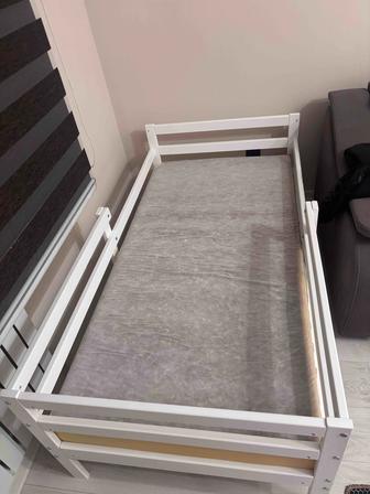 Детский кровать