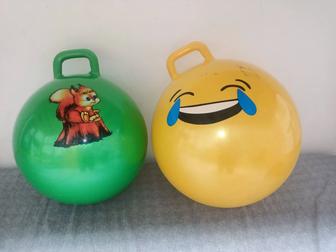 Продам тренировочные детские мячи