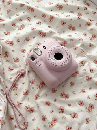 Фотоаппарат Instax mini 12 (Blossom Pink)