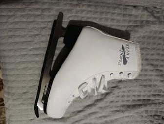 Коньки фигурные