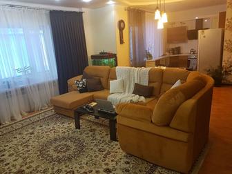Продам угловой акцентный диван