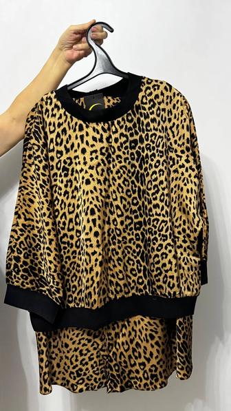 Продам женский косютм