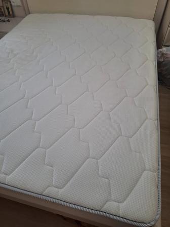 Продам матрас 160/200