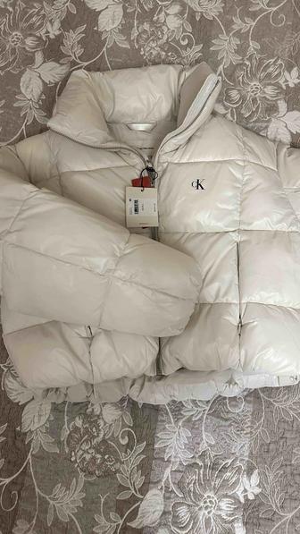 Продам куртку Calvin Klein