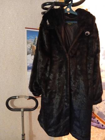 Продам искусственную шубу