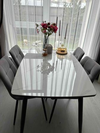 Продам стол