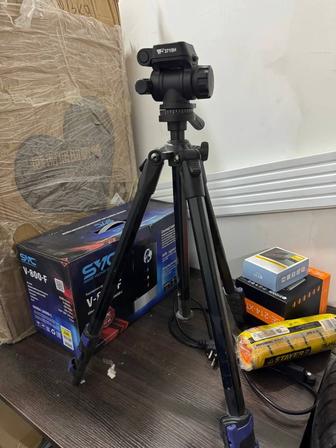 Штатив GRIFON WT-3715 высота 147см, для камеры