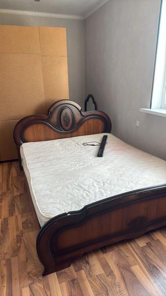 Кровать двуспальная