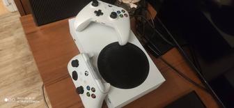 Xbox series s в отличном состоянии