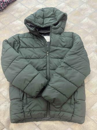 Продам куртку на мальчика